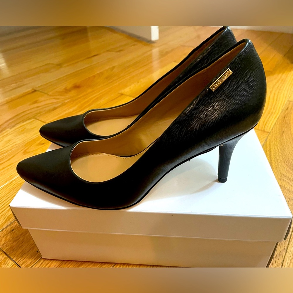 Calvin Klein Kimberly mini lizard pumps